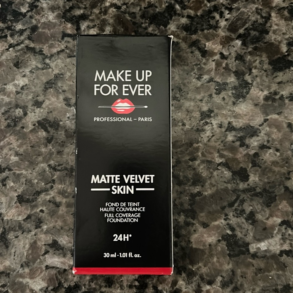 Make Up For Ever Matte Velvet Skin Full Coverage Foundation R540 NIB